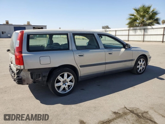 2002 Volvo V70 with VIN YV1SJ58DX21263405, listed as a Copart auction lot 69989364 with 133,710 mi miles and Salvage Title. Bid and sale history available at carsss.com. Image 3.