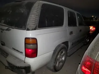 2002 Chevrolet Tahoe LS with VIN 1GNEC13V82R176620, listed as a Copart auction lot 76179054 with 0 mi miles and Non Repairable. Bid and sale history available at carsss.com. Image 3.