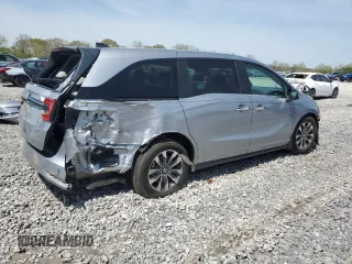 2024 Honda Odyssey EX-L with VIN 5FNRL6H63RB046690, listed as a Copart auction lot 51444685 with 7,829 mi miles and Salvage Title. Bid and sale history available at DreamBid. Image 3.