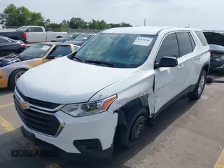 2020 Chevrolet Traverse LS z VIN 1GNERFKW4LJ314465, wystawiony jako IAAI lot #42030246 z przebiegiem 51 800 mil mil oraz . Historia ofert i sprzedaży dostępna na DreamBid. Obrazek 19.