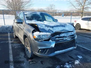 2019 Mitsubishi Outlander ES z VIN JA4AP3AU3KU029596, wystawiony jako IAAI lot #41381087 z przebiegiem 59 912 mil mil oraz . Historia ofert i sprzedaży dostępna na DreamBid. Obrazek 6.