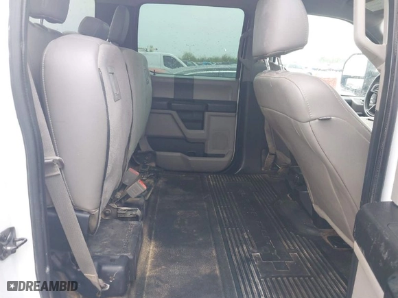 2017 Ford Super Duty F-250 SRW Lariat with VIN 1FT7W2B62HEF11136, listed as a IAAI auction lot 41892510 with 166,165 mi miles. Bid and sale history available at carsss.com. Image 8.