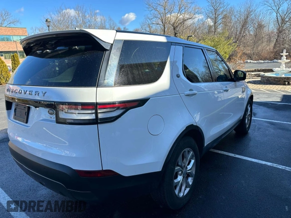 2020 Land Rover Discovery SE z VIN SALRG2RV7L2423060, wystawiony jako Copart lot #47578895 z przebiegiem 72 518 mil mil oraz Tytuł czysty. Historia ofert i sprzedaży dostępna na DreamBid. Obrazek 3.