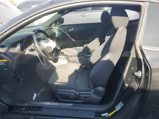 2013 Hyundai Genesis Coupe 2.0T z VIN KMHHT6KD2DU088542, wystawiony jako Copart lot #49716345 z przebiegiem 152 806 mil mil oraz Szkoda całkowita • Salvage title. Historia ofert i sprzedaży dostępna na DreamBid. Obrazek 7.