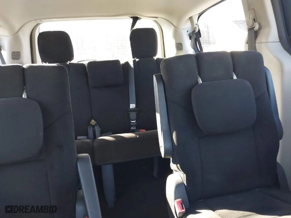 2012 Dodge Grand Caravan SE with VIN 2C4RDGBG3CR235940, listed as a IAAI auction lot 41322892 with 146,789 mi miles. Bid and sale history available at carsss.com. Image 8.