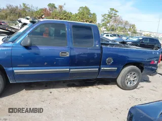 2000 Chevrolet Silverado 1500 with VIN 2GCEC19W3Y1137511, listed as a IAAI auction lot 41449575 with 309,743 mi miles and . Bid and sale history available at DreamBid. Image 14.