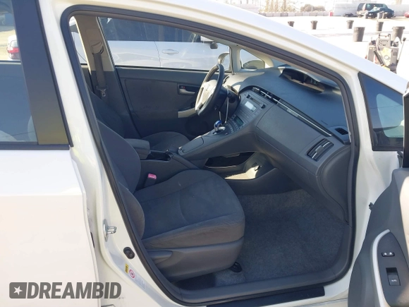 2011 Toyota Prius I with VIN JTDKN3DU6B1342882, listed as a IAAI auction lot 41763788 with 137,120 mi miles. Bid and sale history available at carsss.com. Image 5.
