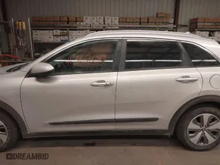 2019 Kia Niro LX with VIN KNDCB3LC7K5312885, listed as a IAAI auction lot 41362689 with 156,510 mi miles. Bid and sale history available at carsss.com. Image 14.