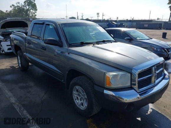 2005 Dodge Dakota SLT with VIN 1D7HE48N75S365305, listed as a IAAI auction lot 41450254 with 181,941 mi miles and . Bid and sale history available at DreamBid. Image 1.