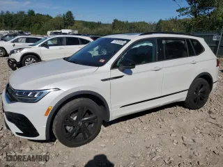2023 Volkswagen Tiguan SE R-Line Black with VIN 3VV8B7AXXPM134962, listed as a Copart auction lot 70761024 with 17,783 mi miles and Salvage Title. Bid and sale history available at carsss.com. Image 1.