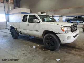 2006 Toyota Tacoma with VIN 5TEUX42N66Z193678, listed as a Copart auction lot 52045835 with 289,029 mi miles and Clean Title. Bid and sale history available at carsss.com. Image 4.