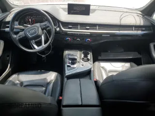 2017 Audi Q7 Premium Plus with VIN WA1LAAF74HD009710, listed as a Copart auction lot 62352705 with 153,865 mi miles and Clean title. Bid and sale history available at DreamBid. Image 8.