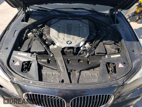 2009 BMW 7 Series 750i z VIN WBAKA83549CY33241, wystawiony jako Copart lot #75237884 z przebiegiem 130 585 mil mil oraz Szkoda całkowita • Salvage title. Historia ofert i sprzedaży dostępna na DreamBid. Obrazek 11.