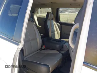 2017 Kia Sedona LX with VIN KNDMB5C18H6310158, listed as a IAAI auction lot 41808613 with 169,383 mi miles. Bid and sale history available at carsss.com. Image 8.