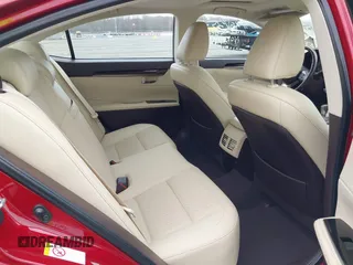 2016 Lexus ES 330 z VIN 58ABK1GG5GU024281, wystawiony jako IAAI lot #41913263 z przebiegiem 87 890 mil mil oraz . Historia ofert i sprzedaży dostępna na DreamBid. Obrazek 8.