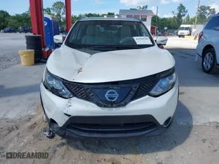 2019 Nissan Rogue Sport SV with VIN JN1BJ1CP8KW223426, listed as a IAAI auction lot 41930730 with 121,613 mi miles. Bid and sale history available at carsss.com. Image 6.