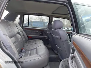 1994 Lincoln Continental with VIN 1LNLM9846RY605390, listed as a IAAI auction lot 41839116 with 100,151 mi miles and . Bid and sale history available at DreamBid. Image 8.