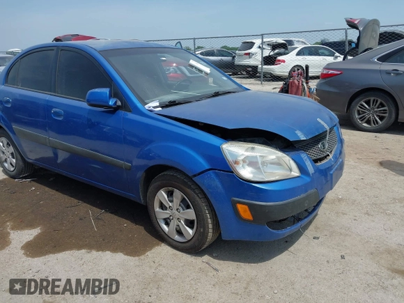 2008 Kia Rio LX with VIN KNADE123886374992, listed as a IAAI auction lot 42027536 with 129,916 mi miles and . Bid and sale history available at DreamBid. Image 1.