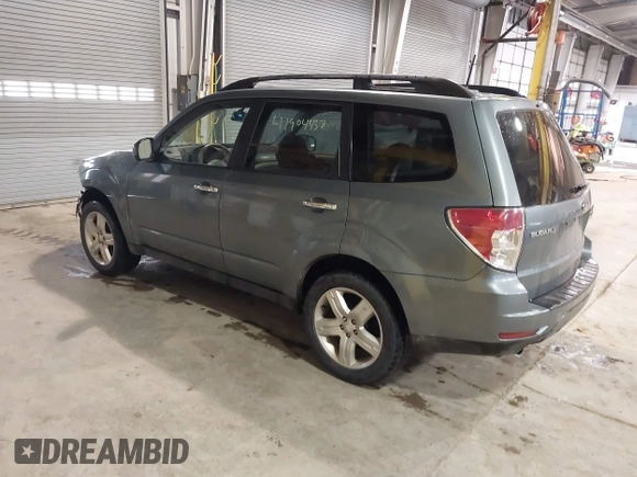 2009 Subaru Forester X with VIN JF2SH63639H762260, listed as a IAAI auction lot 41904457 with 197,913 mi miles and . Bid and sale history available at DreamBid. Image 3.