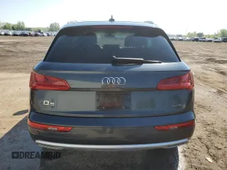 2019 Audi Q5 Premium Plus z VIN WA1BNAFY0K2067342, wystawiony jako Copart lot #56153285 z przebiegiem Nie podano mil oraz Nie do naprawy • Non repairable. Historia ofert i sprzedaży dostępna na DreamBid. Obrazek 6.