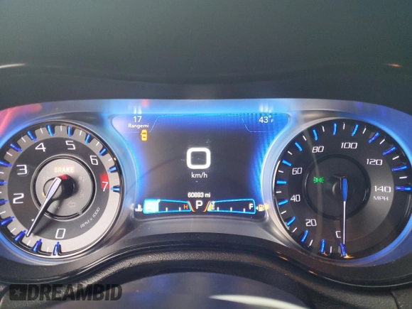 2019 Chrysler 300 S z VIN 2C3CCABG8KH594943, wystawiony jako Copart lot #49223225 z przebiegiem 60 893 mil mil oraz Szkody całkowita. Historia ofert i sprzedaży dostępna na DreamBid. Obrazek 9.