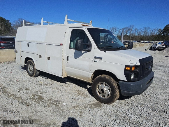 2012 Ford Econoline Commercial Cutaway with VIN 1FDSE3FL4CDB35116, listed as a Copart auction lot 45131695 with NaN miles and Clean Title. Bid and sale history available at carsss.com. Image 4.