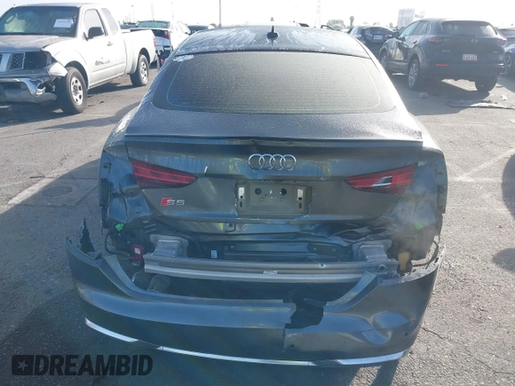 2023 Audi S5 Sportback Premium Plus z VIN WAUC4CF55PA001605, wystawiony jako IAAI lot #41597900 z przebiegiem 24 446 mil mil oraz . Historia ofert i sprzedaży dostępna na DreamBid. Obrazek 6.