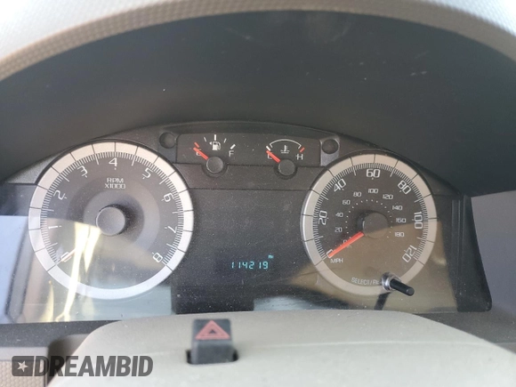 2009 Ford Escape XLS with VIN 1FMCU92729KD10213, listed as a Copart auction lot 48704425 with 114,219 mi miles and Salvage title. Bid and sale history available at DreamBid. Image 9.