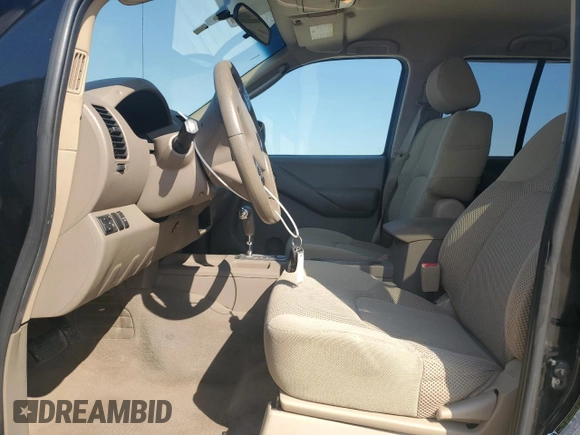 2008 Nissan Frontier Nismo z VIN 1N6AD07U68C406860, wystawiony jako Copart lot #46254245 z przebiegiem 215 190 mil mil oraz Szkoda całkowita • Salvage title. Historia ofert i sprzedaży dostępna na DreamBid. Obrazek 7.