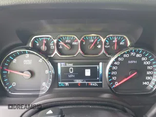 2019 Chevrolet Tahoe LT z VIN 1GNSCBKC0KR275635, wystawiony jako IAAI lot #42071241 z przebiegiem 158 621 mil mil oraz . Historia ofert i sprzedaży dostępna na DreamBid. Obrazek 7.