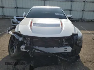 2019 Cadillac CTS-V z VIN 1G6A15S6XK0140255, wystawiony jako Copart lot #54920025 z przebiegiem 29 001 mil mil oraz Szkody całkowita. Historia ofert i sprzedaży dostępna na DreamBid. Obrazek 5.