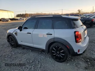 2019 MINI Countryman Cooper S with VIN WMZYT5C55K3G92128, listed as a Copart auction lot 88427445 with 68,689 mi miles and Salvage Title. Bid and sale history available at carsss.com. Image 2.