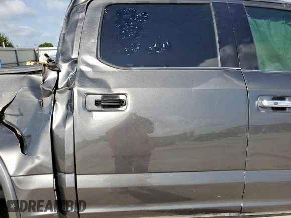 2015 Ford F-150 XLT with VIN 1FTEW1EF9FFC92311, listed as a Copart auction lot 61742485 with 135,491 mi miles and Salvage title. Bid and sale history available at DreamBid. Image 10.