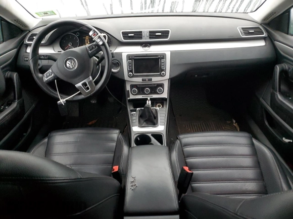 2012 Volkswagen CC Sport PZEV with VIN WVWNP7AN3CE513657, listed as a Copart auction lot 84224864 with 160,178 mi miles and Salvage Title. Bid and sale history available at carsss.com. Image 8.