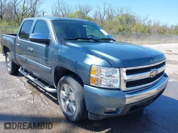 2011 Chevrolet Silverado 1500 LT with VIN 3GCPCSE01BG343814, listed as a IAAI auction lot 41849043 with 109,595 mi miles and . Bid and sale history available at DreamBid. Image 1.