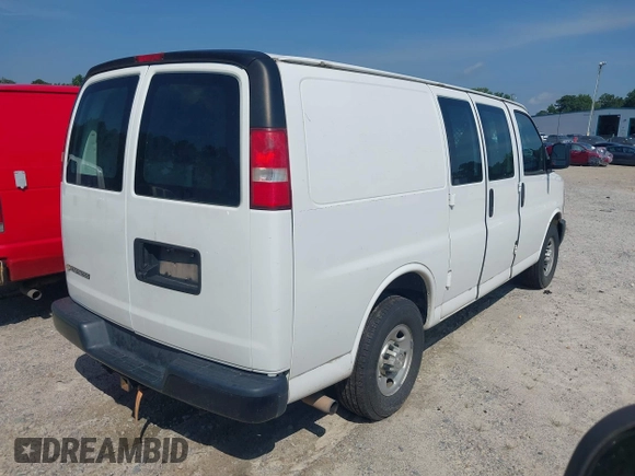 2016 Chevrolet Express Cargo с VIN 1GCWGAFF2G1334493, выставлен на аукционе IAAI как лот 42506838 с пробегом 247 474 миль миль и . История ставок и продаж доступна на DreamBid. Изображение 4.