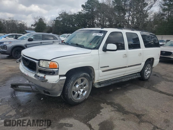 2003 GMC Yukon XL SLT with VIN 1GKEC16Z03J343256, listed as a Copart auction lot 44971475 with 221,188 mi miles and Salvage Title. Bid and sale history available at carsss.com. Image 1.