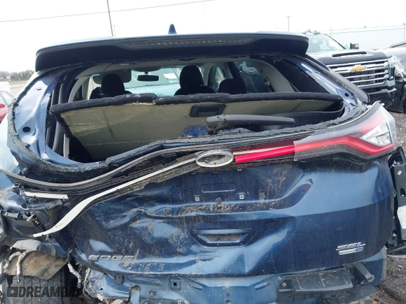 2017 Ford Edge SEL with VIN 2FMPK4J9XHBB45727, listed as a IAAI auction lot 41942601 with 82,010 mi miles. Bid and sale history available at carsss.com. Image 6.