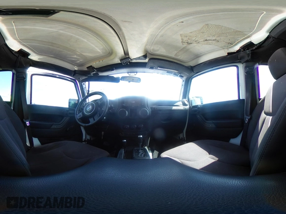 2017 Jeep Wrangler Unlimited Sport с VIN 1C4BJWDG4HL549310, выставлен на аукционе IAAI как лот 42205370 с пробегом 84 226 миль миль и . История ставок и продаж доступна на DreamBid. Изображение 21.