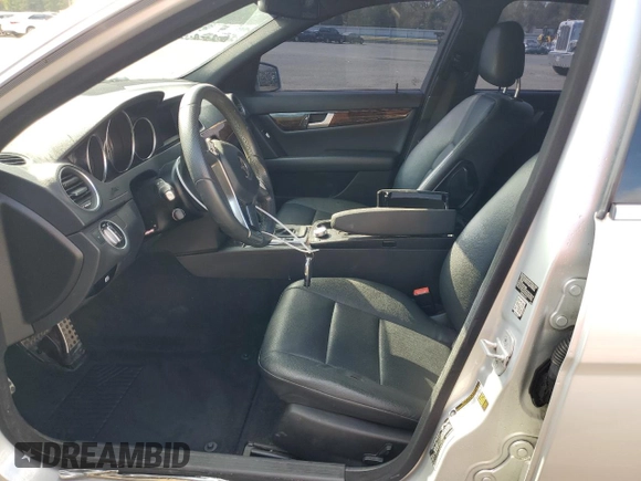 2014 Mercedes-Benz C 250 Sport with VIN WDDGF4HB2EA967498, listed as a Copart auction lot 80678684 with 149,980 mi miles and Salvage title. Bid and sale history available at DreamBid. Image 7.