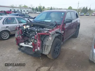 2025 Jeep Grand Cherokee Laredo z VIN 1C4RJHAG5S8657198, wystawiony jako IAAI lot #42146067 z przebiegiem 5186 mil mil oraz . Historia ofert i sprzedaży dostępna na DreamBid. Obrazek 17.