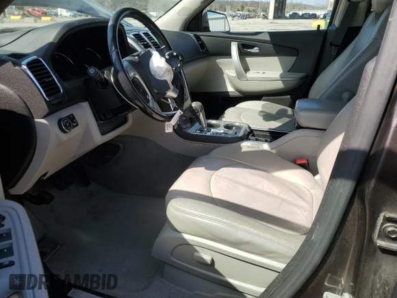 2008 GMC Acadia SLT1 with VIN 1GKEV23738J186039, listed as a Copart auction lot 50992395 with 208,118 mi miles and Salvage Title. Bid and sale history available at DreamBid. Image 7.