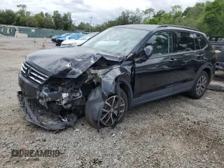 2021 Volkswagen Tiguan S z VIN 3VV0B7AXXMM103106, wystawiony jako Copart lot #56931555 z przebiegiem 36 642 mil mil oraz Czysty tytuł • Clean title. Historia ofert i sprzedaży dostępna na DreamBid. Obrazek 1.