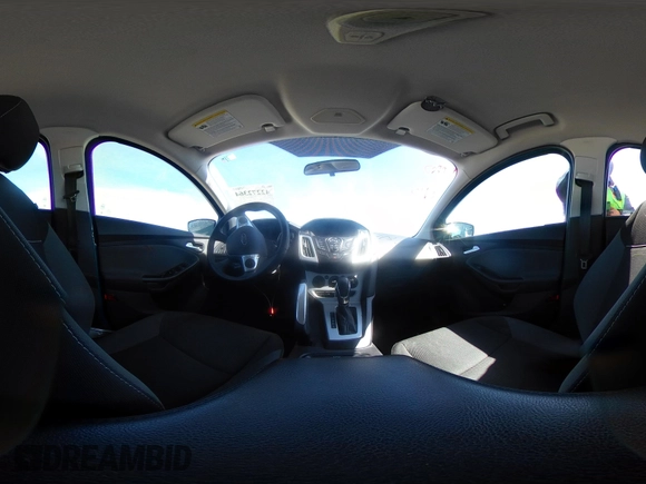 2013 Ford Focus SE z VIN 1FADP3F2XDL178239, wystawiony jako IAAI lot #42272364 z przebiegiem 108 773 mil mil oraz . Historia ofert i sprzedaży dostępna na DreamBid. Obrazek 18.