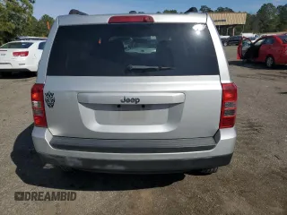 2014 Jeep Patriot Sport z VIN 1C4NJPBA9ED570306, wystawiony jako Copart lot #47923305 z przebiegiem 200 589 mil mil oraz Szkoda całkowita • Salvage title. Historia ofert i sprzedaży dostępna na DreamBid. Obrazek 6.
