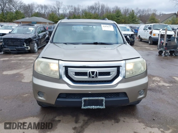 2009 Honda Pilot EX-L with VIN 5FNYF48569B002035, listed as a IAAI auction lot 41838347 with 198,849 mi miles. Bid and sale history available at carsss.com. Image 13.
