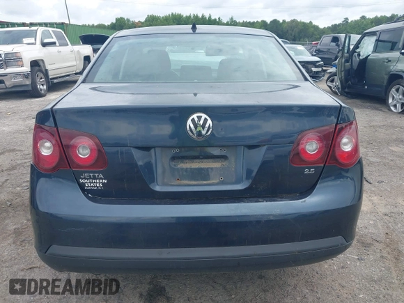 2008 Volkswagen Jetta S with VIN 3VWJM71K88M087847, listed as a IAAI auction lot 42457302 with 161,991 mi miles and . Bid and sale history available at DreamBid. Image 15.