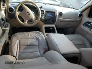 2003 Ford Expedition Special Service z VIN 1FMPU15LX3LB92148, wystawiony jako Copart lot #54656585 z przebiegiem 257 810 mil mil oraz Szkoda całkowita • Salvage title. Historia ofert i sprzedaży dostępna na DreamBid. Obrazek 8.