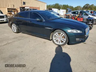 2016 Jaguar XJ Portfolio with VIN SAJWA2G71G8V94388, listed as a Copart auction lot 88039335 with Not provided miles and Clean title. Bid and sale history available at DreamBid. Image 4.