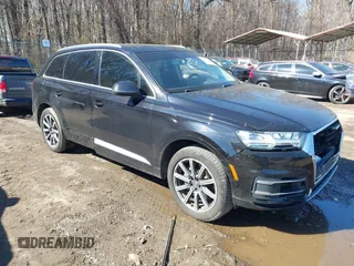 2017 Audi Q7 Premium Plus with VIN WA1LAAF79HD004552, listed as a IAAI auction lot 41643230 with 172,901 mi miles. Bid and sale history available at carsss.com. Image 1.